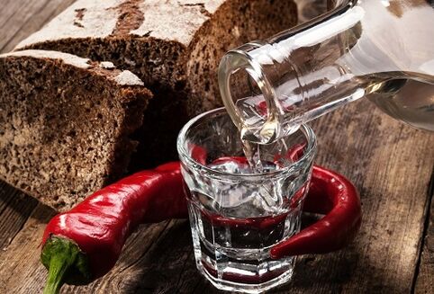 As bebidas alcohólicas, as especias, os alimentos picantes poden agravar a prostatite